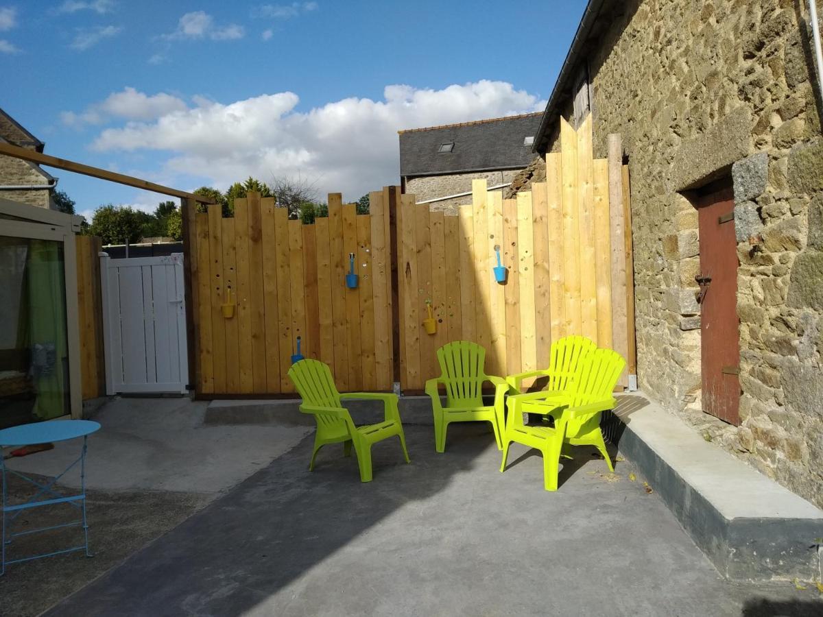 Do Mi Si La Do Re Gite Partage Saint-Carreuc Exterior photo